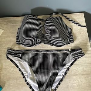 Shade and Shore bikini set- worn once
